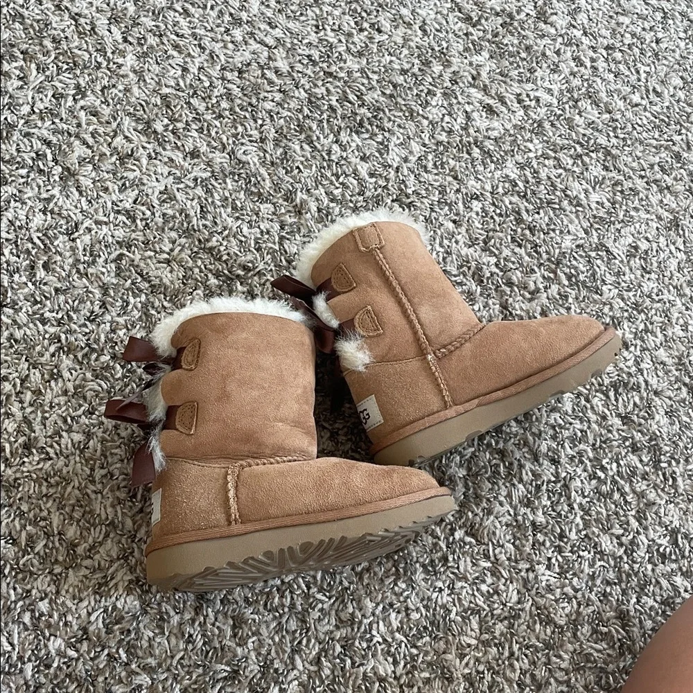 UGG Toddlers' Bailey Bow II Boots Chestnut Brown size 9T
